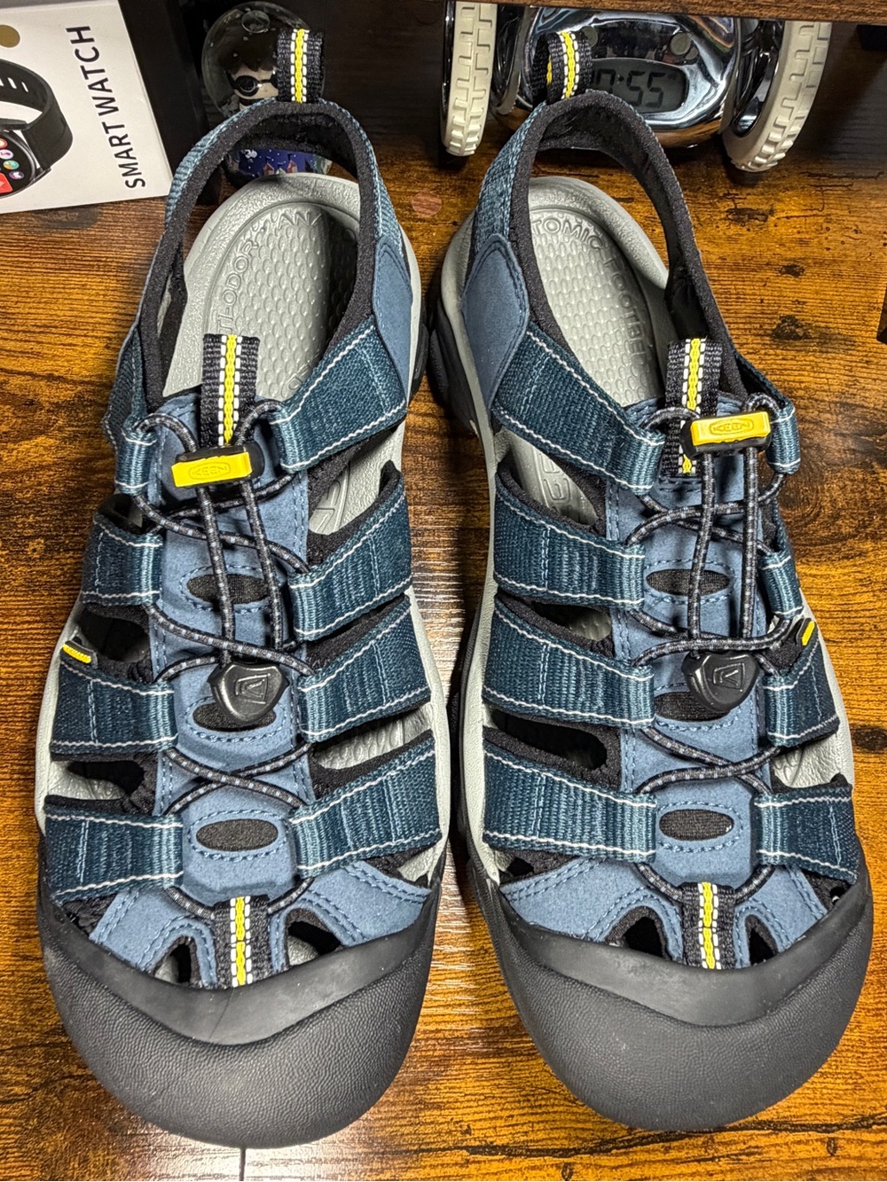 KEEN Men's Blue and Yellow Hiking Sandals